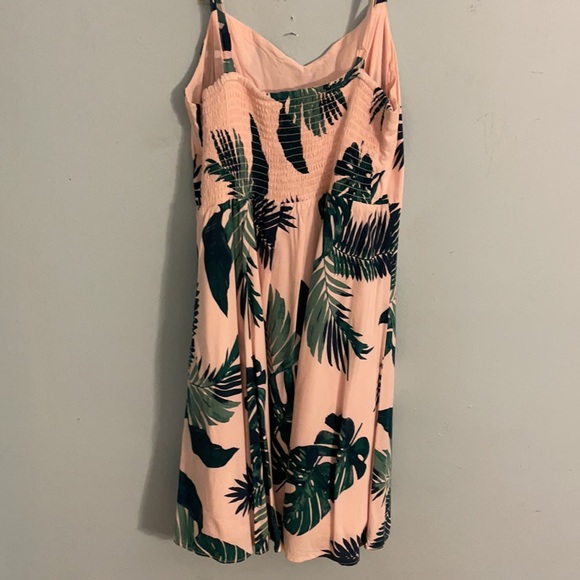 Summer dress - Picture 2 of 3